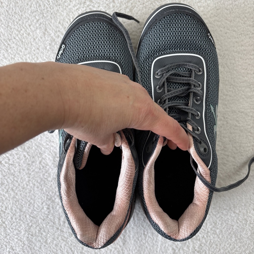 G-DEFY Womens 'Mighty Walk' Shoes Size 10.5 Gray/Pink Sneakers Comfort EUC - Picture 5 of 14